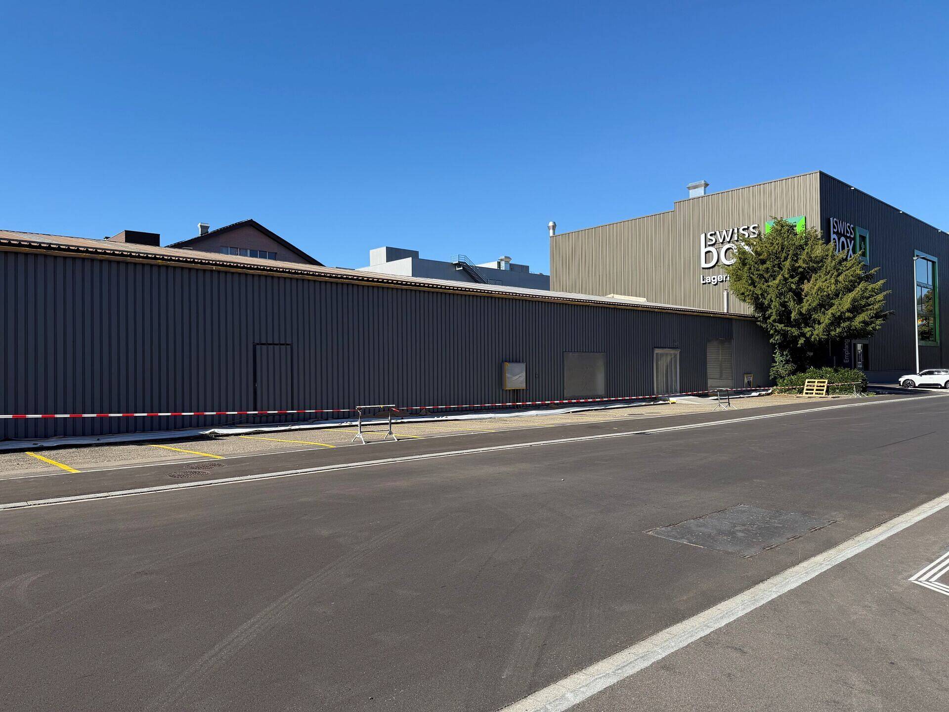 800 m2 Verkaufsfläche- oder Gewerbefläche in der Industrie Dietikon