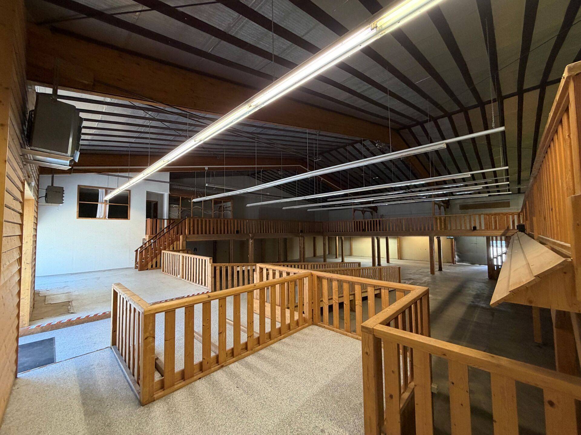 800 m2 Verkaufsfläche- oder Gewerbefläche in der Industrie Dietikon
