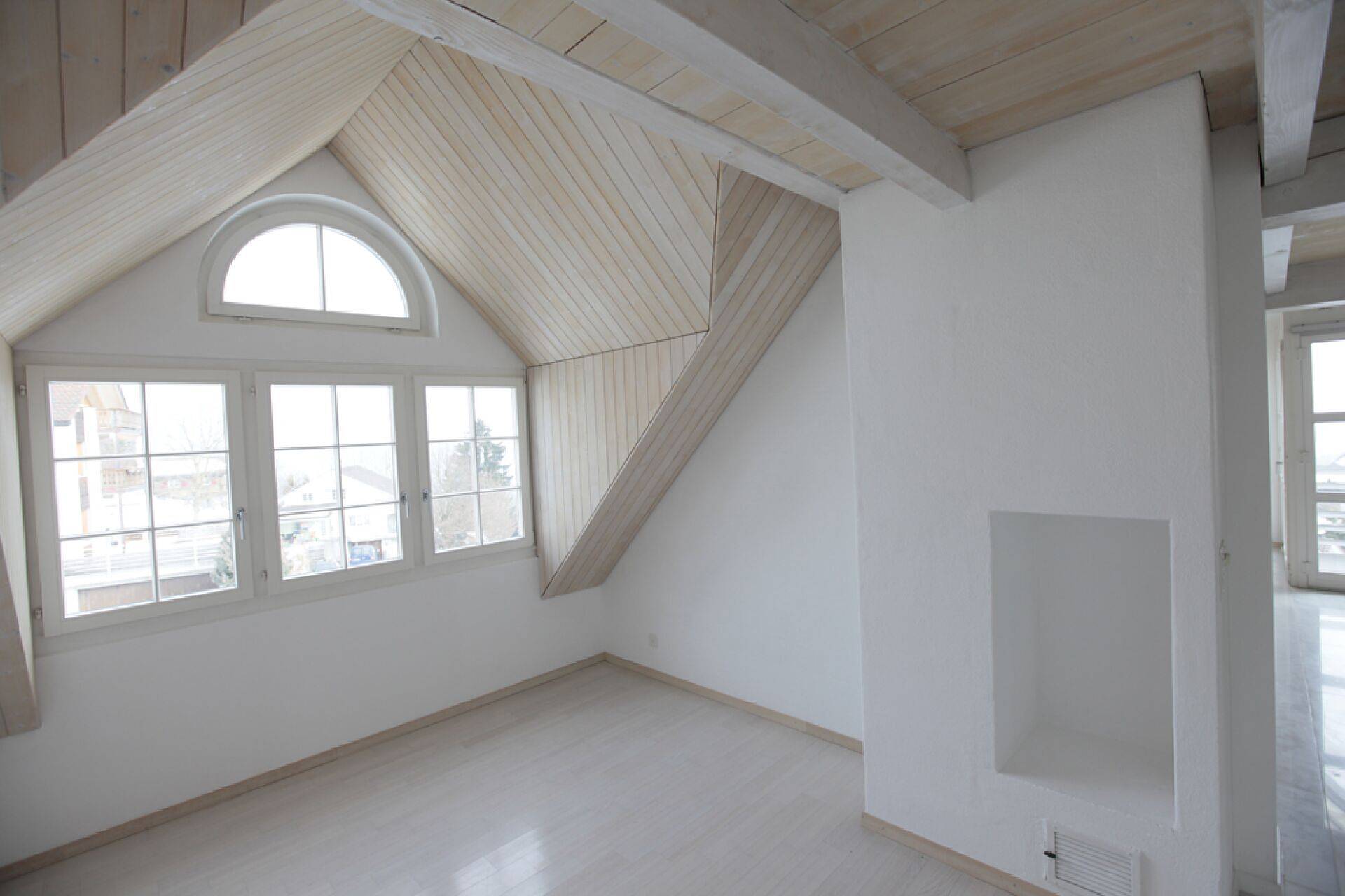 Einzigartige 5.5-Zimmer Maisonette im historischen Klostergut